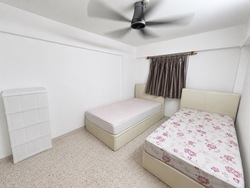 Blk 243 Jurong East Street 24 (Jurong East), HDB 3 Rooms #583577661
